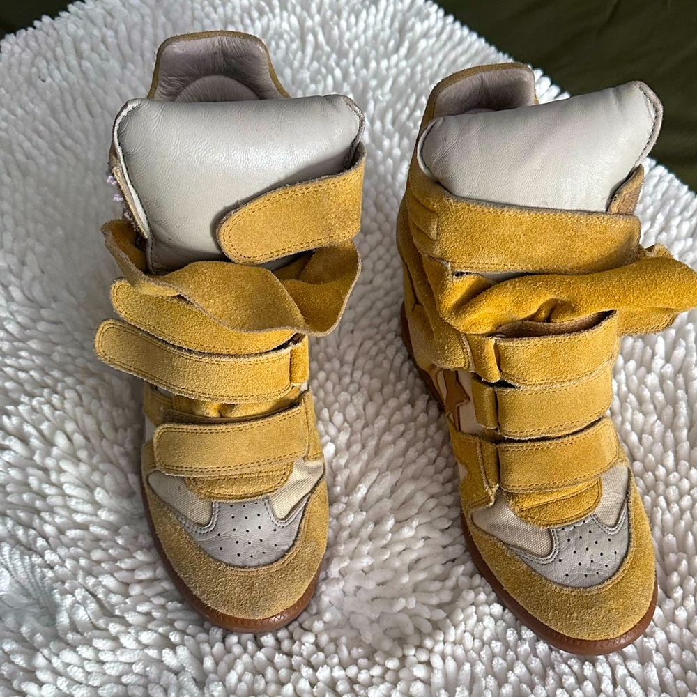 Women wedge heel sneakers